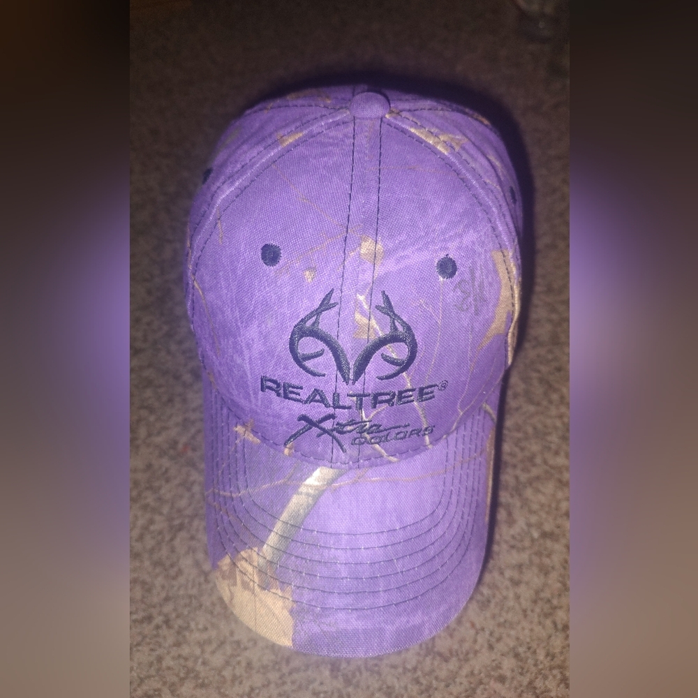 Realtree Purple Embroidered Logo Camo Strap-on Cap Hat